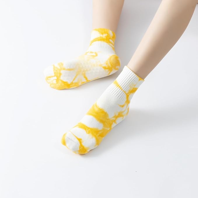 Yoga Pilates Socks with Grips for Women Non Slip Fleece Tie Dye Cushioned Ankle Socks for Barre Ballet Dance