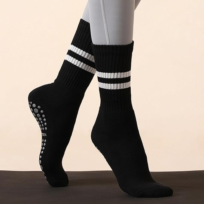 3 Pairs Womens Pilates Socks with Grips Yoga Socks Non Slip Grip Socks for Women for Gym Athletic Barre