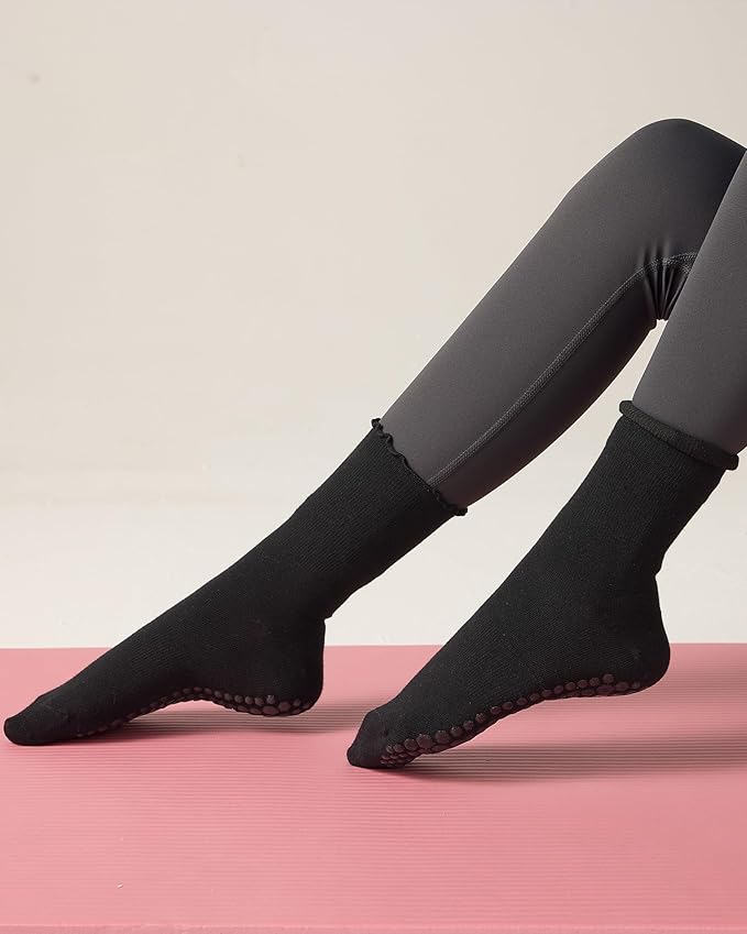 REACH STAR 4 Pairs Pilates Socks with Grips Non Slip Ruffle Yoga Grip Socks for Women