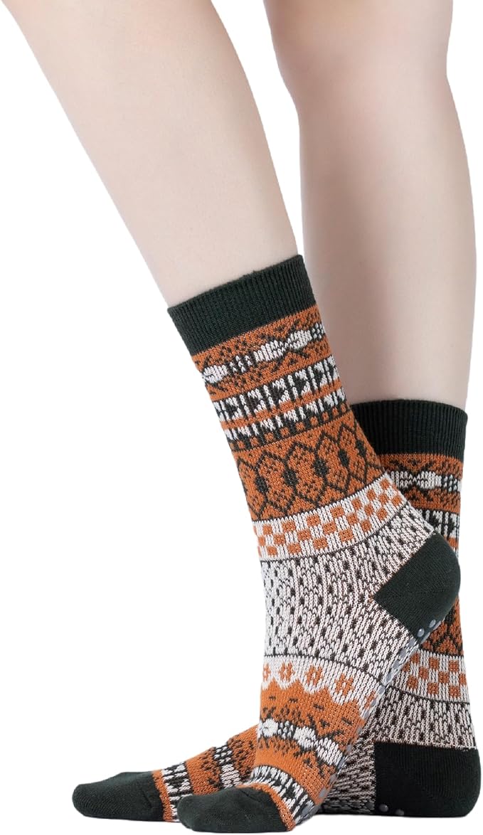 Yoga Pilates Socks with Grips for Women Knit Patterned Non Slip Cushioned Crew Socks for Barre Ballet Dance