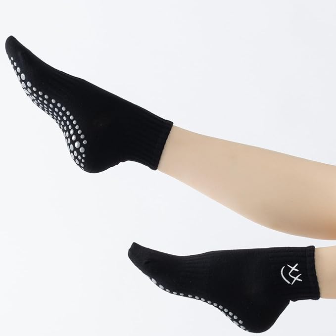 Yoga Pilates Socks with Grips for Women Non Slip Colorful Cushioned Ankle Socks for Barre Ballet Dance