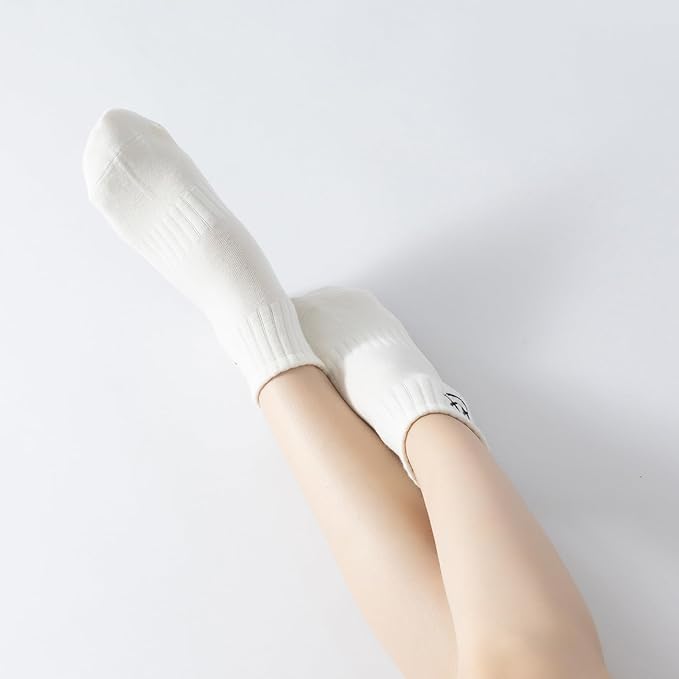 Yoga Pilates Socks with Grips for Women Non Slip Colorful Cushioned Ankle Socks for Barre Ballet Dance