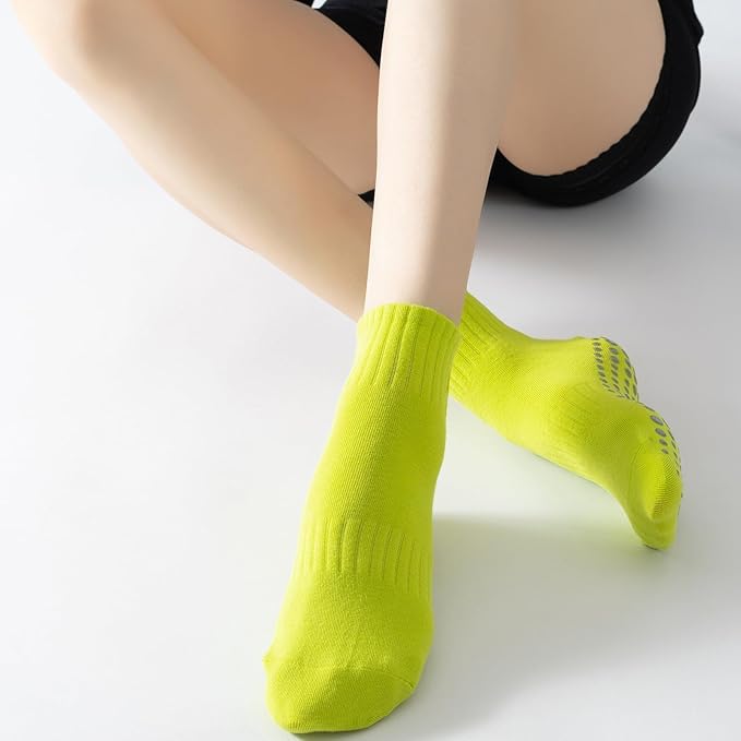 Yoga Pilates Socks with Grips for Women Non Slip Colorful Cushioned Ankle Socks for Barre Ballet Dance