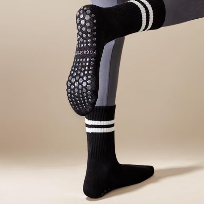 3 Pairs Womens Pilates Socks with Grips Yoga Socks Non Slip Grip Socks for Women for Gym Athletic Barre