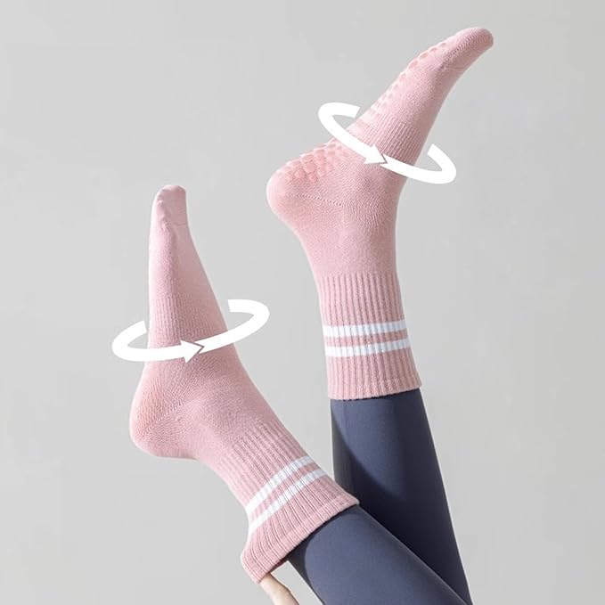 3 Pairs Womens Pilates Socks with Grips Yoga Socks Non Slip Grip Socks for Women for Gym Athletic Barre