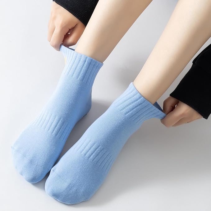 Yoga Pilates Socks with Grips for Women Non Slip Colorful Cushioned Ankle Socks for Barre Ballet Dance