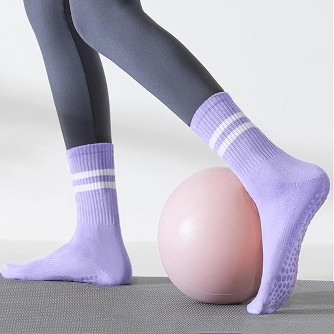 3 Pairs Womens Pilates Socks with Grips Yoga Socks Non Slip Grip Socks for Women for Gym Athletic Barre