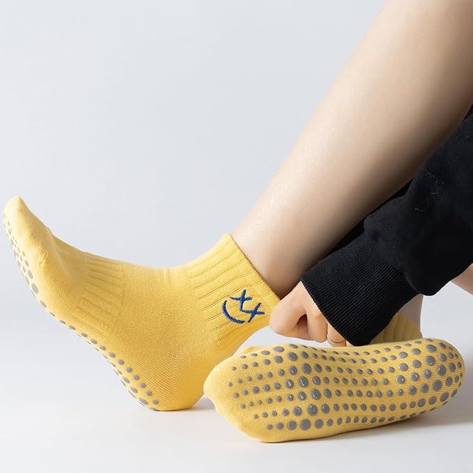 Yoga Pilates Socks with Grips for Women Non Slip Colorful Cushioned Ankle Socks for Barre Ballet Dance