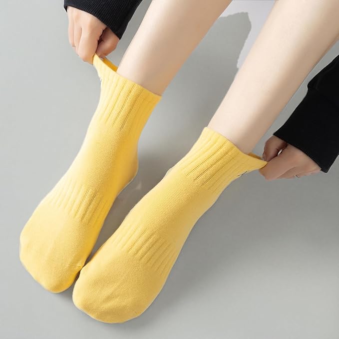 Yoga Pilates Socks with Grips for Women Non Slip Colorful Cushioned Ankle Socks for Barre Ballet Dance
