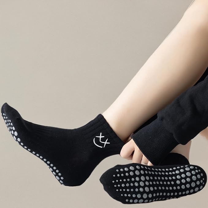 Yoga Pilates Socks with Grips for Women Non Slip Colorful Cushioned Ankle Socks for Barre Ballet Dance