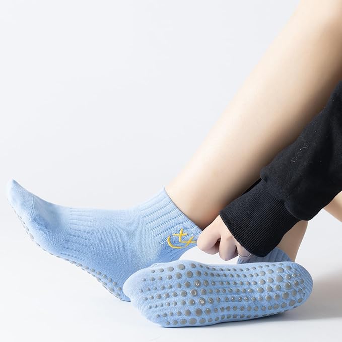 Yoga Pilates Socks with Grips for Women Non Slip Colorful Cushioned Ankle Socks for Barre Ballet Dance