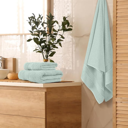 Belizzi Home Ultra Soft 3 Pack Cotton Towel Set, Contains a Bath Towel 28x55 inch, a Hand Towel 16x24 inch & a Wash Coth 12x12 inch, Ideal Everyday use, Compact & Lightweight - Sea Green