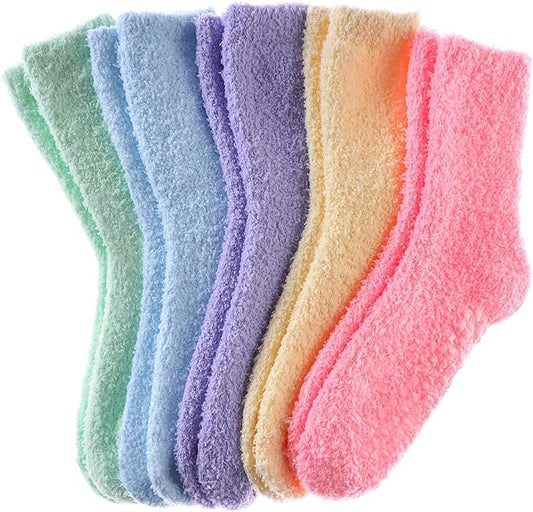 FNOVCO Non Slip Socks for Women Winter Warm Cozy Fuzzy Slipper Socks Soft Fluffy Hospital Socks with Grips