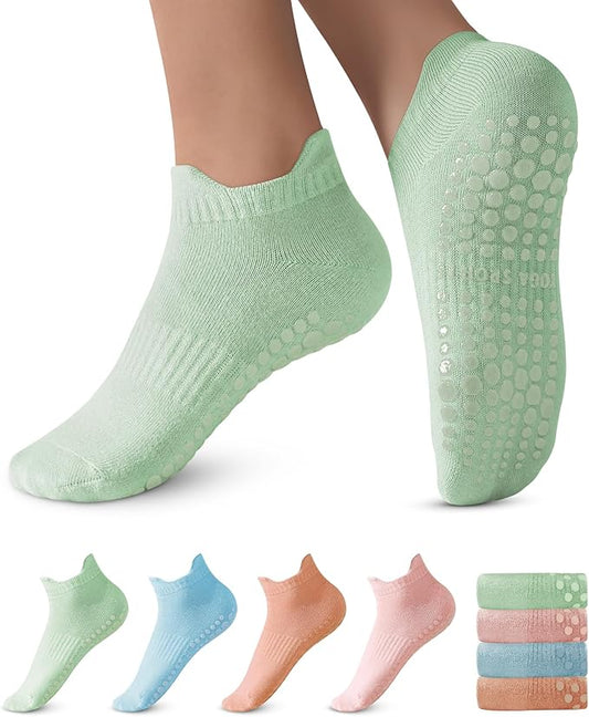 DIBAOLONG Pilates Socks with Grips for Women, Grip Socks Non Slip Yoga Socks for Barre Hospital Grippy Socks 4 Pairs